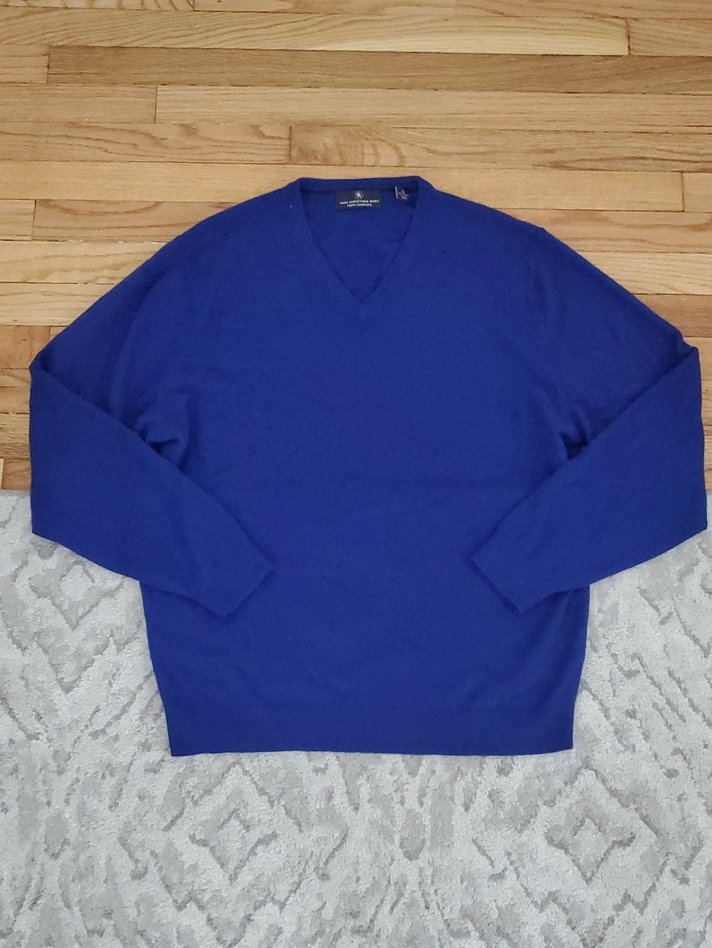 Hart Schaffner Marx Men's Cashmere V-Neck Sweater in Cobalt Blue